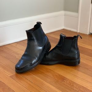Men’s Blundstone leather boots